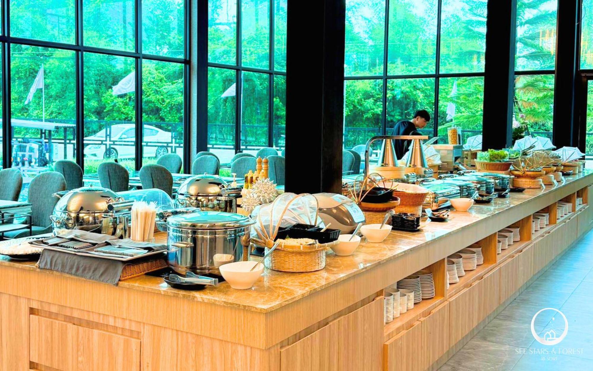 See Stars & Forest Resort Amphoe Sawang Daen Din Екстериор снимка