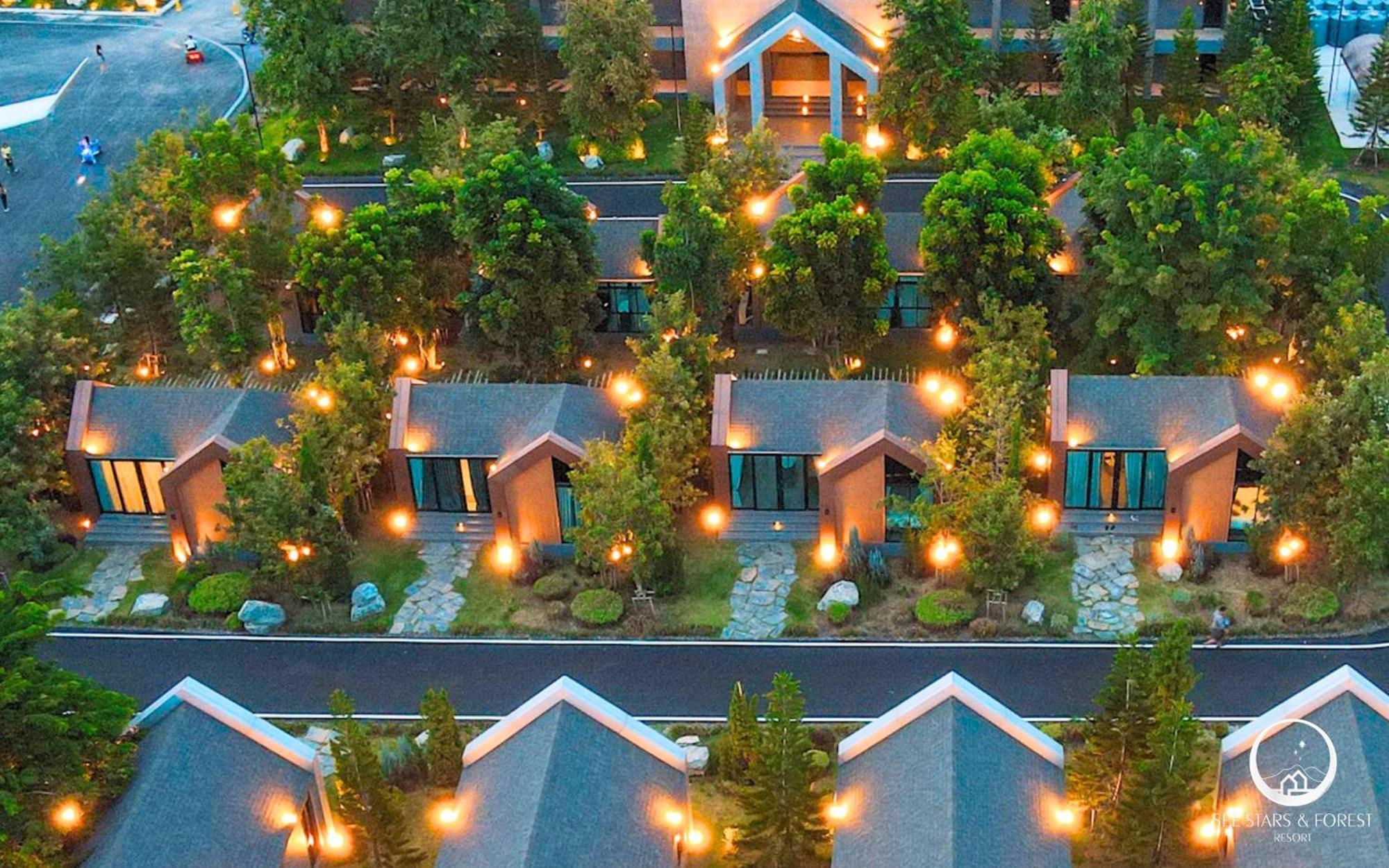 See Stars & Forest Resort Amphoe Sawang Daen Din Екстериор снимка