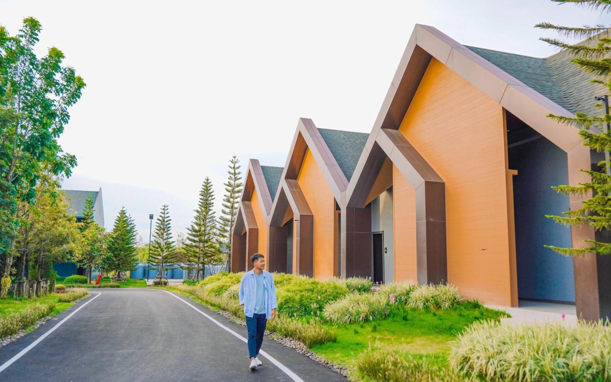 See Stars & Forest Resort Amphoe Sawang Daen Din Екстериор снимка
